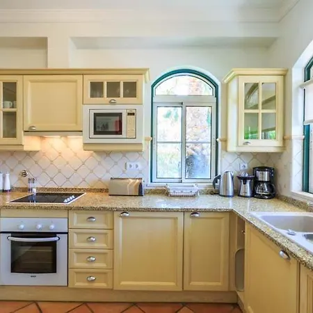 Villa Sleeps 6 With Pool Air Con And Wifi Quinta do Lago
